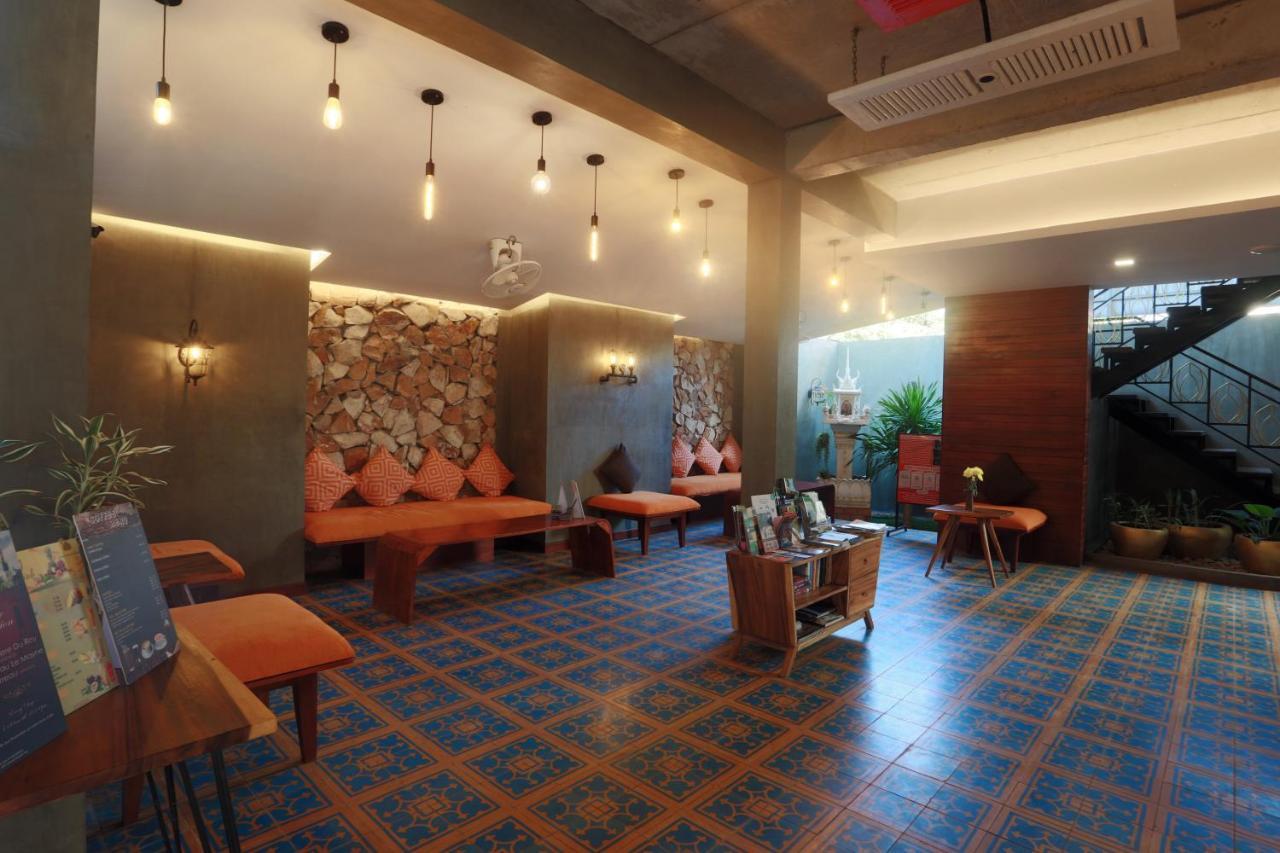 Central Corner Suite Siem Reap Exteriör bild