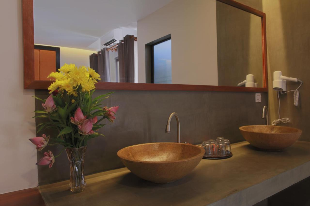 Central Corner Suite Siem Reap Exteriör bild