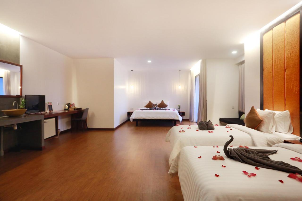Central Corner Suite Siem Reap Exteriör bild