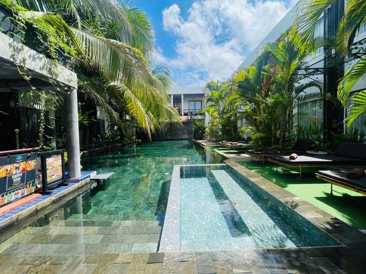 Central Corner Suite Siem Reap Exteriör bild