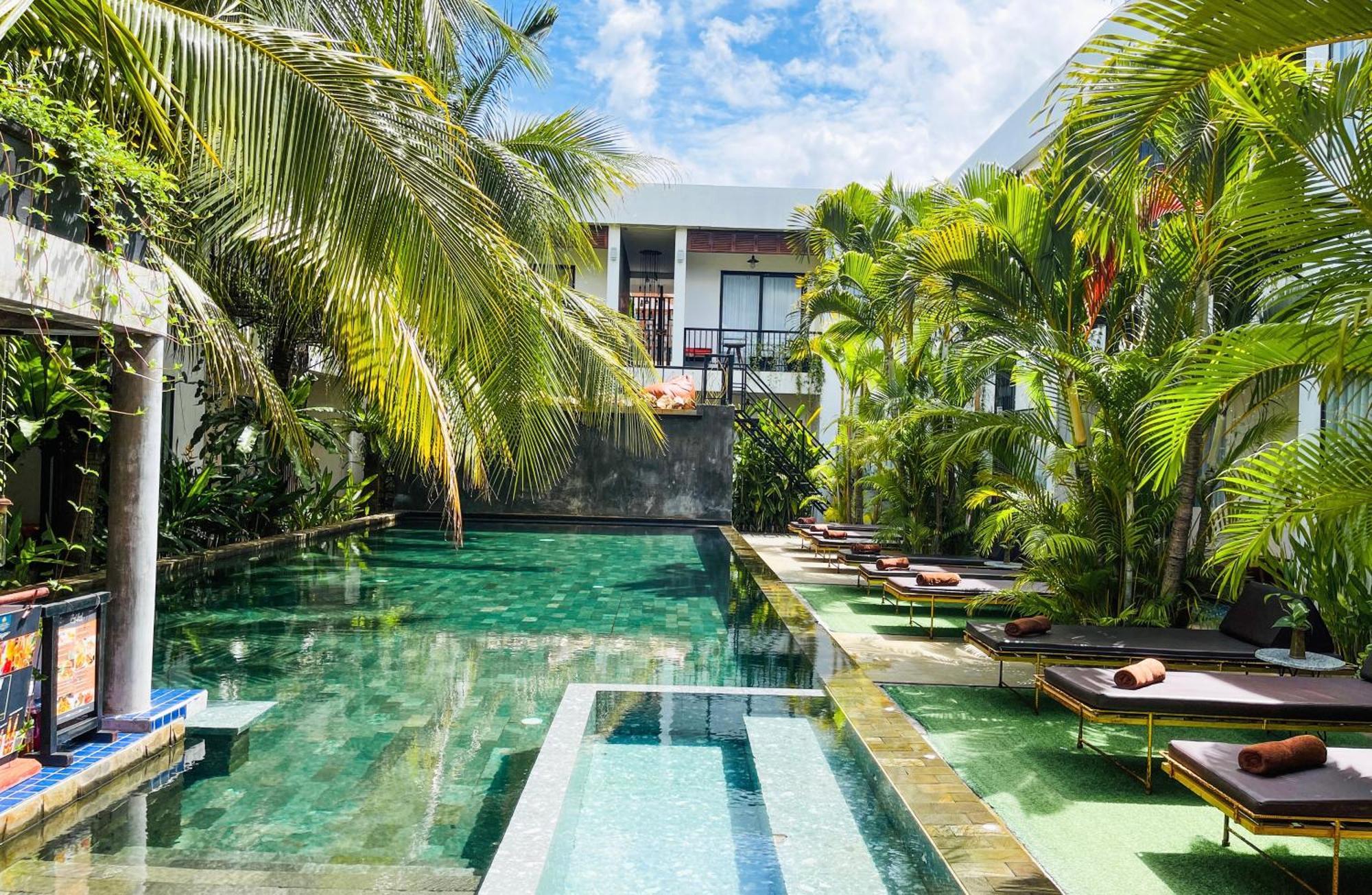 Central Corner Suite Siem Reap Exteriör bild